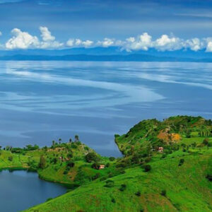 5-Days Rwanda Adventure: Lake Kivu, Birdwatching & Volcano Trekking